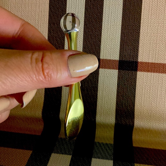 Under Eye Cream Placement and Massage Tool Never Used Not Returnable - Picture 5 of 8